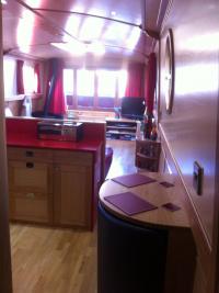 OAK BOAT KITCHEN